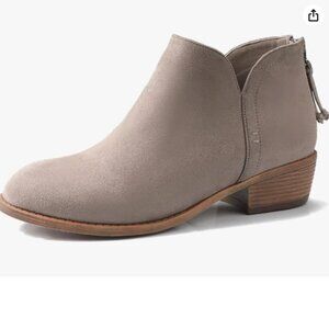 Ninetin Gel - Womens Low Heeled Bootie, size 10 US womens, color grey.